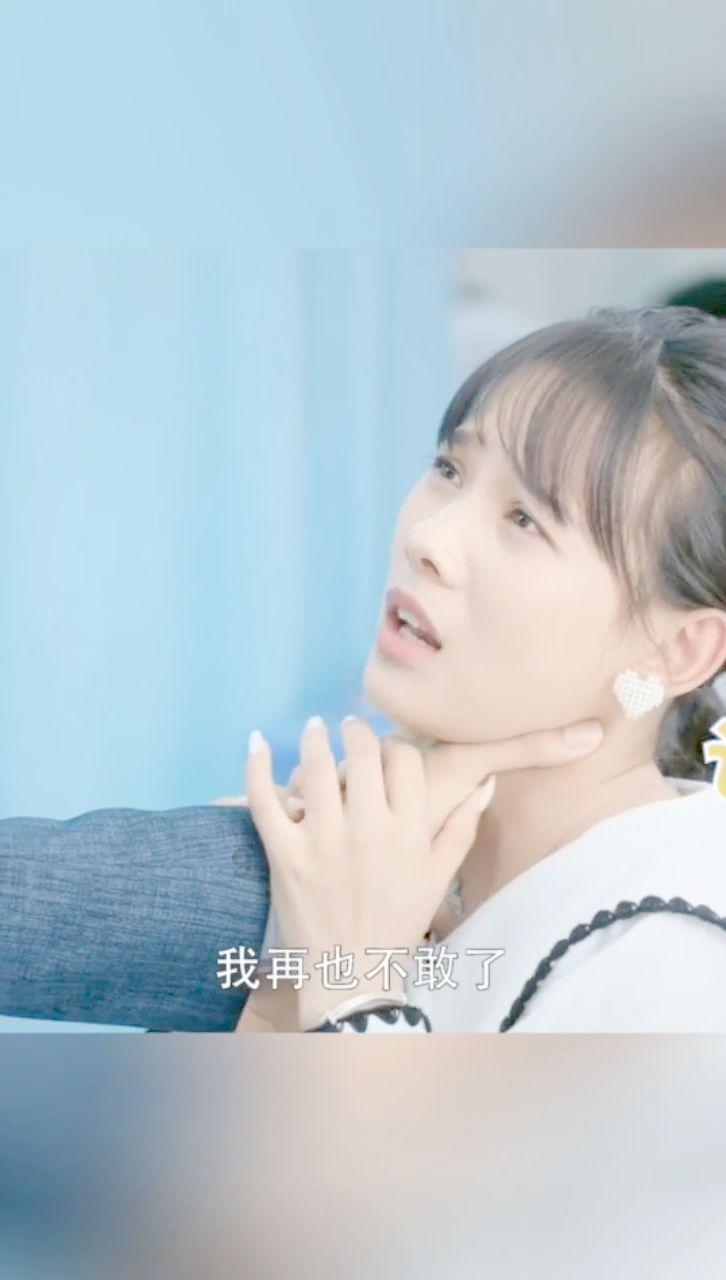 漂亮女孩扮精灵